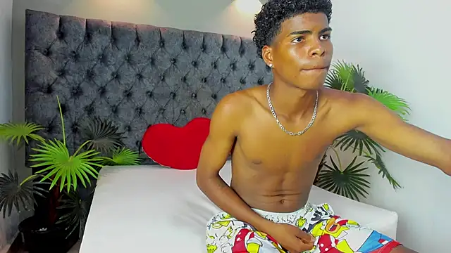 XAVI LEE online show from November 2025 07:50:02 PM