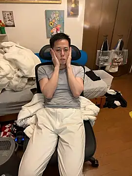 ippei0001 online show from November 2025 12:49:02 PM