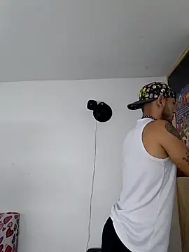 kmerlin online show from November 2025 10:10:02 PM