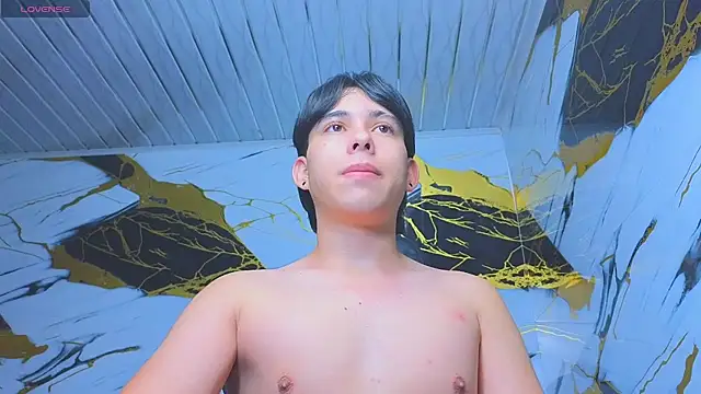 Snapshot of Suarezz10_ chatting on December 2025 12:04:02 PM Suarezz10 online show from December 2025 12:04:02 PM