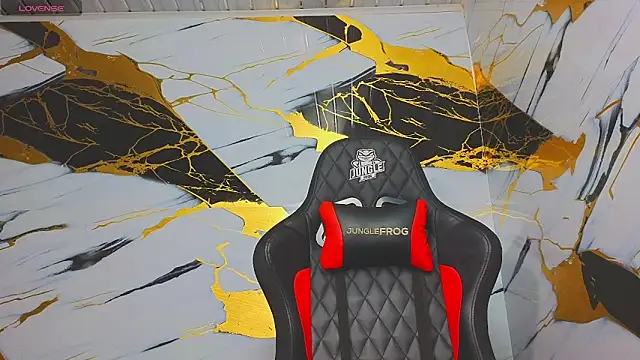 Snapshot of Suarezz10_ chatting on November 2025 12:09:02 PM Suarezz10 online show from November 2025 12:09:02 PM