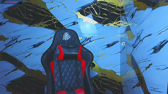 Snapshot of Suarezz10_ chatting on November 2025 04:39:02 PM Suarezz10 online show from November 2025 04:39:02 PM