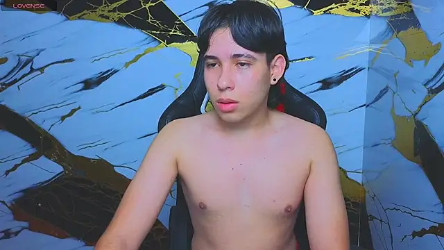 Snapshot of Suarezz10_ chatting on November 2025 02:56:01 PM Suarezz10 online show from November 2025 02:56:01 PM