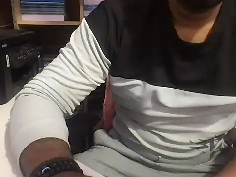 KingCobra 07 online show from April 2026 01:45:02 AM