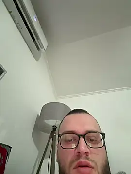 Rayer124 online show from December 2025 08:05:02 AM