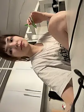 Lissssssa online show from March 2026 01:00:01 PM