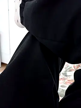 Mahsime online show from December 2025 10:54:02 AM