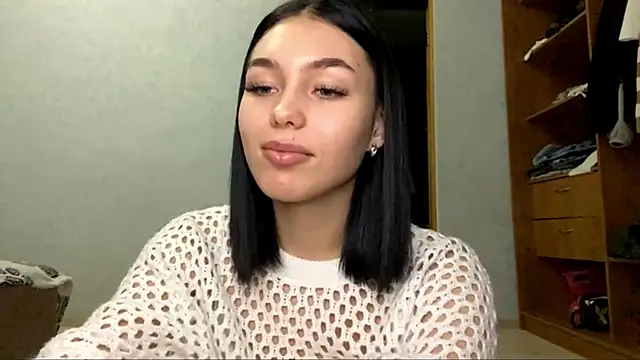 Snapshot of LonnaStehlik chatting on November 2025 07:07:01 PM LonnaStehlik online show from November 2025 07:07:01 PM
