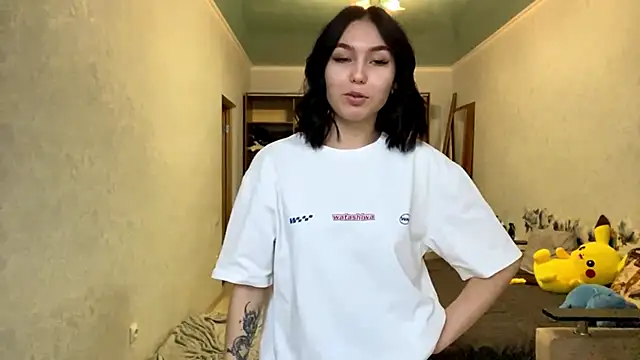 Snapshot of LonnaStehlik chatting on November 2025 11:14:01 AM LonnaStehlik online show from November 2025 11:14:01 AM