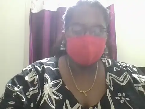 hootypriya online show from April 2026 06:03:02 PM