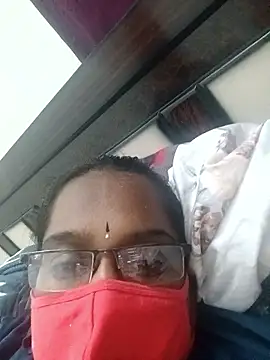 hootypriya online show from January 2026 05:52:01 PM