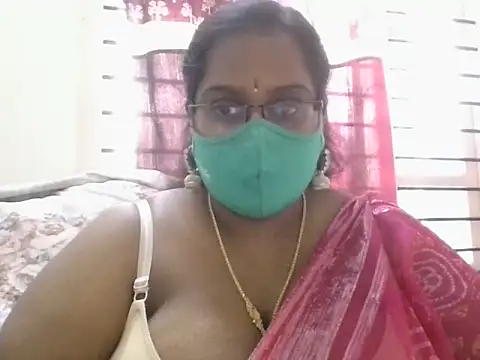 hootypriya online show from January 2026 12:09:01 PM