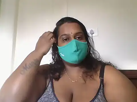 hootypriya online show from November 2025 11:14:02 AM