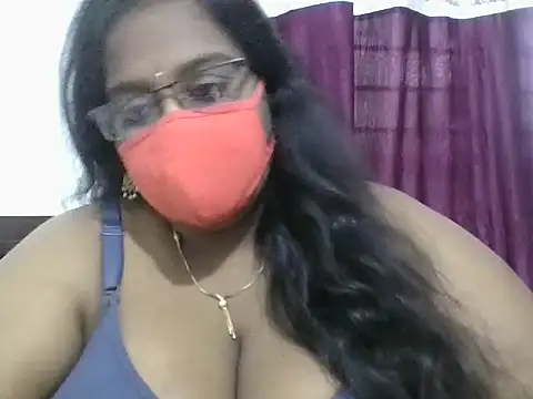 hootypriya online show from April 2026 12:50:01 PM