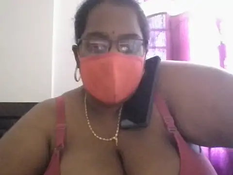 hootypriya online show from April 2026 06:37:01 AM