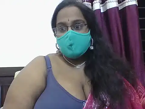 hootypriya online show from February 2026 07:10:02 PM