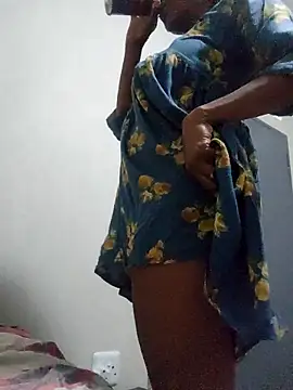 Mommy Sienna online show from November 2025 04:56:02 PM