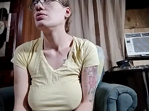 Harley and The Joker online show from November 2025 01:49:01 AM