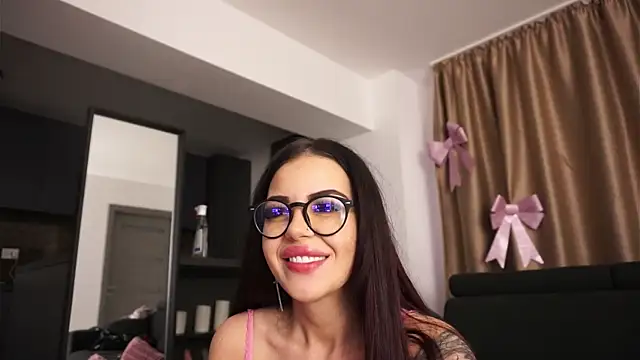 NaomyBlackBarbie online show from November 2025 06:06:01 AM