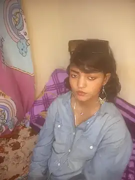 Snapshot of Freakingromance chatting on February 2026 02:04:01 PM Freakingromance online show from February 2026 02:04:01 PM