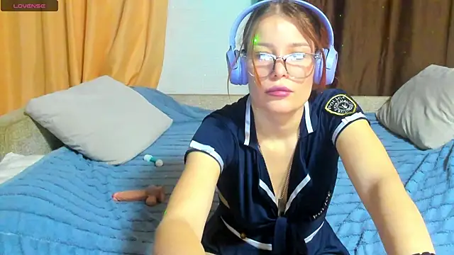 Eva purrr  online show from January 2026 09:51:01 PM