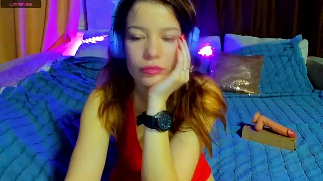 Eva purrr  online show from April 2026 01:22:02 AM