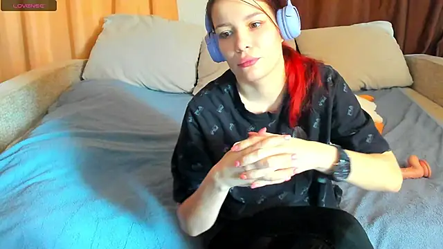 Eva purrr  online show from February 2026 07:04:02 AM