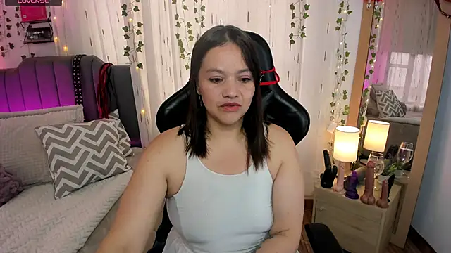 Snapshot of Victoria_Wilde_ chatting on November 2025 11:25:02 AM Victoria Wilde online show from November 2025 11:25:02 AM