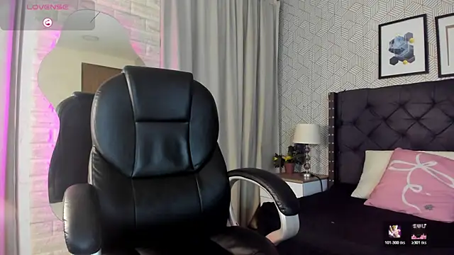 valentina  desire online show from May 2026 11:46:01 AM