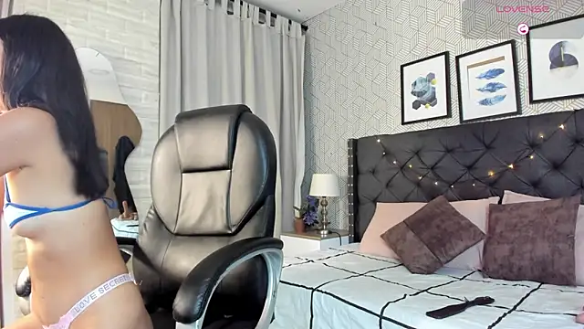 valentina  desire online show from March 2026 02:23:01 AM