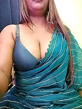 Snapshot of LoveLy-Soneya chatting on March 2026 10:26:01 PM LoveLy-Soneya online show from March 2026 10:26:01 PM