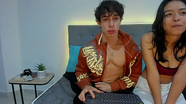 chris evans27 online show from November 2025 04:05:02 AM