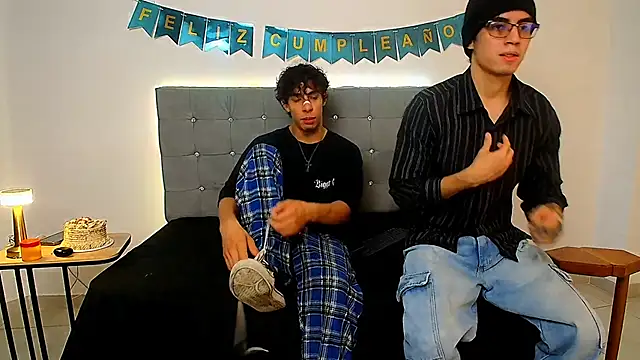 chris evans27 online show from November 2025 03:17:02 AM