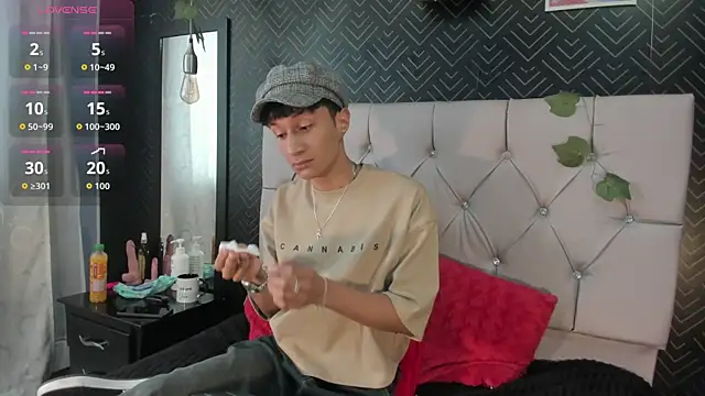 Elian Julian online show from January 2026 07:39:01 PM