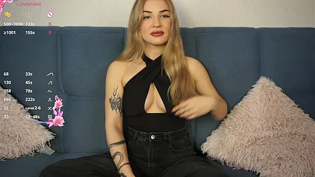 Snapshot of hannah_aura chatting on November 2025 02:09:02 PM hannah aura online show from November 2025 02:09:02 PM