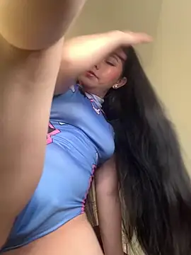 violettabond online show from April 2026 12:40:02 PM