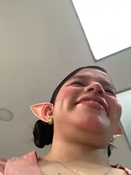 violettabond online show from February 2026 12:38:02 PM