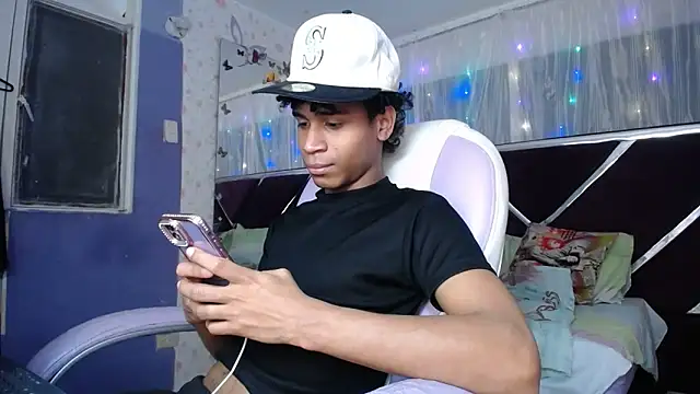 Santy bigcock 01 online show from May 2026 03:39:01 AM