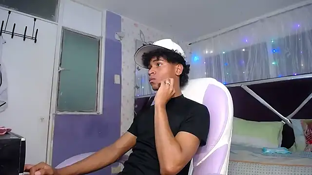 Santy bigcock 01 online show from April 2026 12:27:01 AM