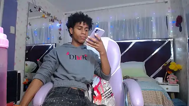 Santy bigcock 01 online show from March 2026 02:40:02 PM