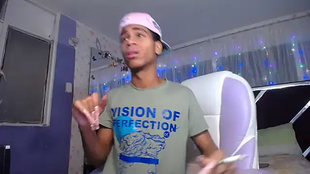 Santy bigcock 01 online show from June 2026 03:29:01 PM
