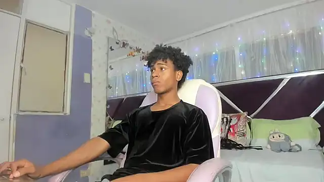 Santy bigcock 01 online show from March 2026 04:30:02 PM