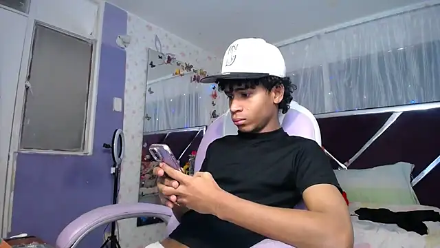 Santy bigcock 01 online show from June 2026 02:33:02 PM