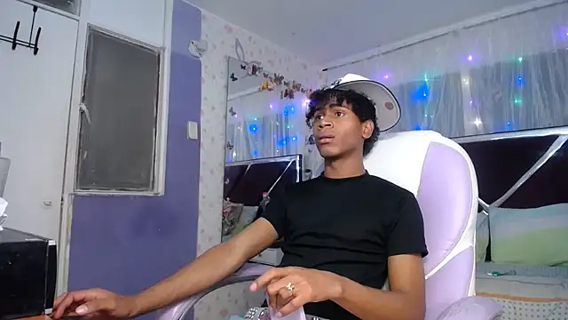 Santy bigcock 01 online show from April 2026 04:25:02 PM