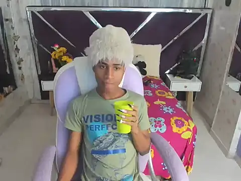 Santy bigcock 01 online show from November 2025 02:00:02 AM