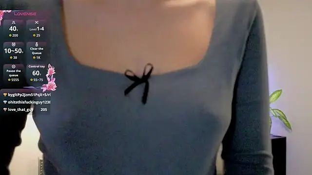 violetwluv online show from December 2025 08:46:02 AM