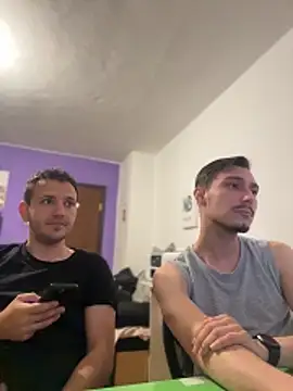 mihneaxxx online show from April 2026 09:05:01 PM