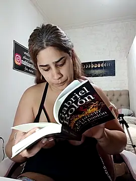 nahiarabiel33 online show from March 2026 05:58:02 PM