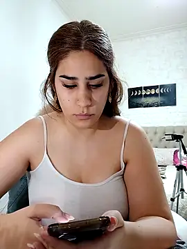 nahiarabiel33 online show from November 2025 06:33:01 PM