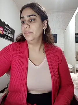 nahiarabiel33 online show from April 2026 05:25:01 PM